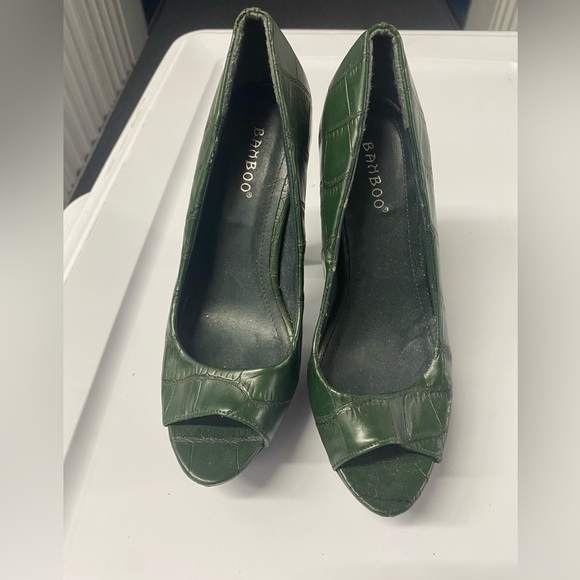 Bamboo Green Heel Pump - Picture 2 of 8